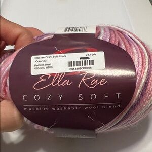 Ella Rae Cozy Soft Machine Washable Wool Blend